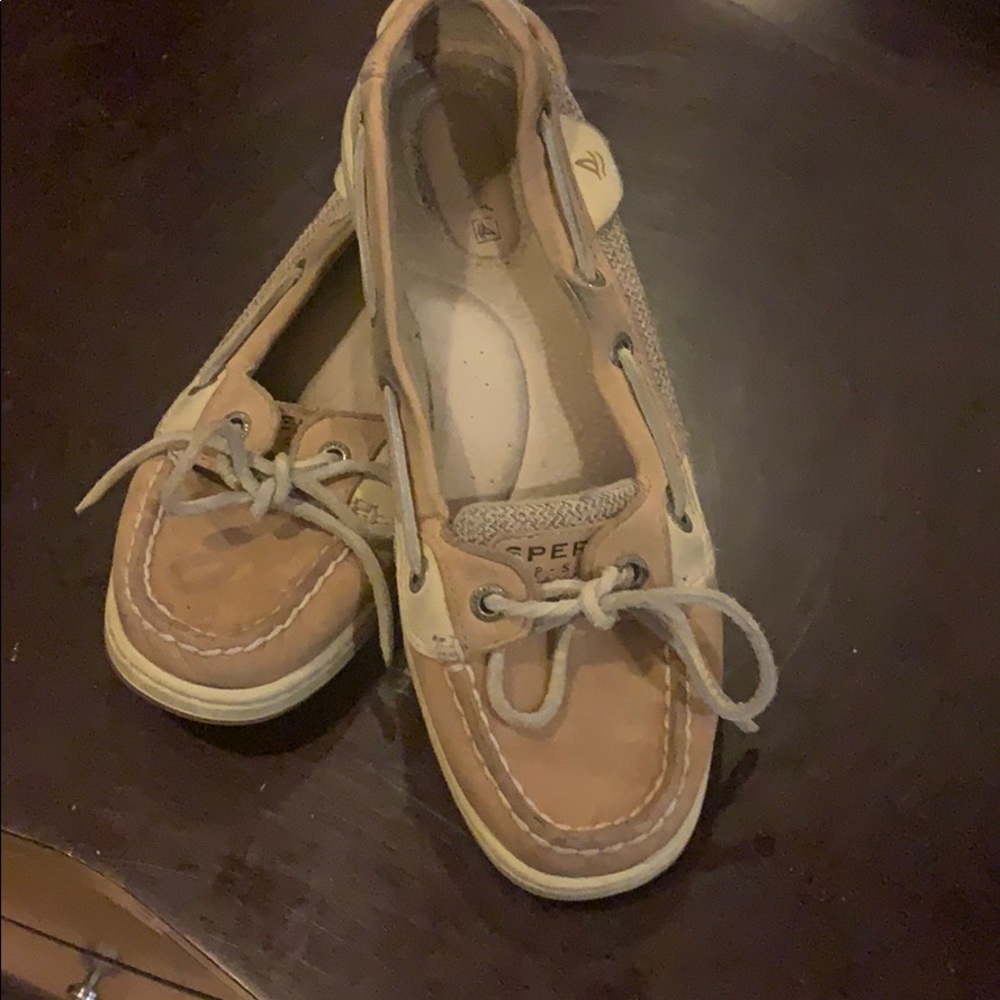 Tan classic women’s sperry’s - size 7